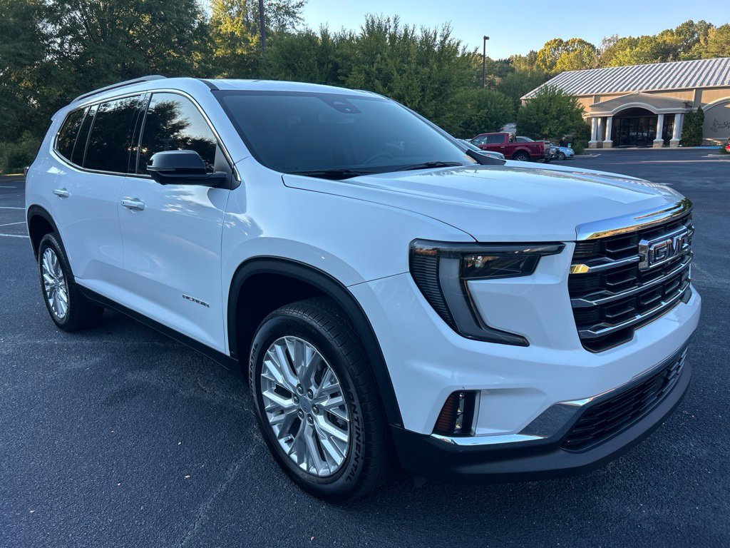Used 2024 GMC Acadia Elevation FWD image 17