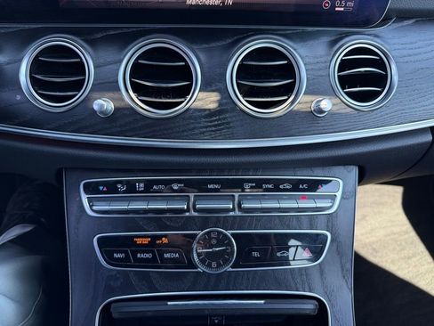 Used 2020 Mercedes-Benz E 350 Sedan image 23