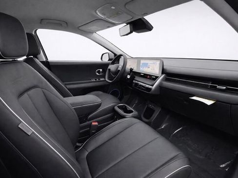 Used 2023 Hyundai Ioniq 5 Limited AWD/4WD image 17