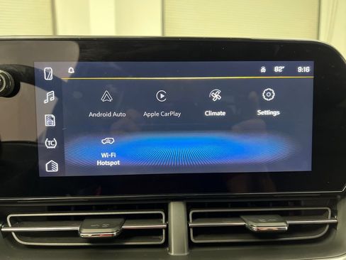 Used 2025 Chevrolet Trax LT FWD image 54
