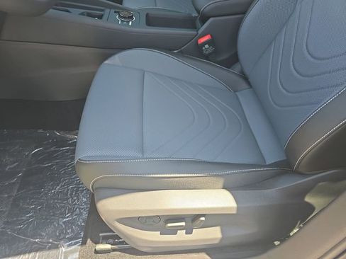 New 2026 Volkswagen Tiguan SE R-Line FWD image 16