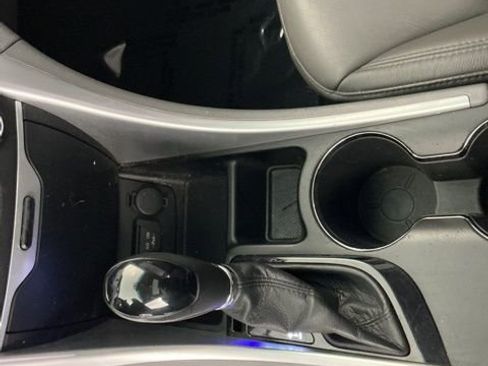 Used 2011 Hyundai Sonata Limited image 18