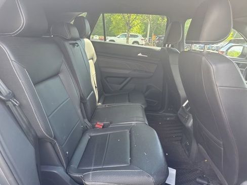 Used 2023 Volkswagen Atlas Cross Sport SE image 7