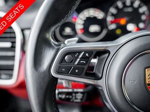 Used 2023 Porsche Cayenne Platinum Edition AWD/4WD image 30