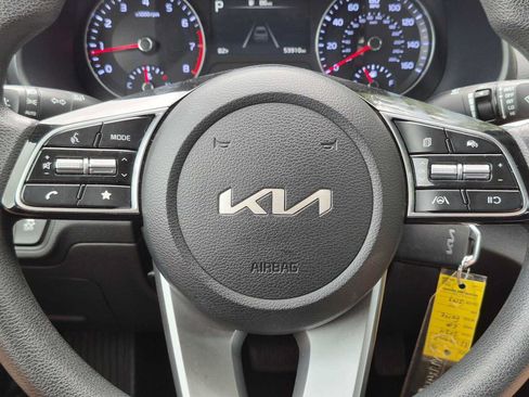 Certified 2024 Kia Forte LXS FWD image 17