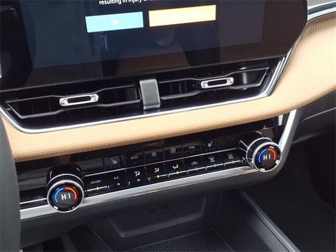 New 2026 Chevrolet Equinox ACTIV w/ Safety and Technology Package image 9