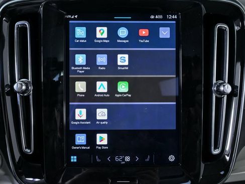 Certified 2025 Volvo XC40 B5 Plus image 16