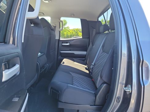 Used 2018 Toyota Tundra SR5 RWD image 11