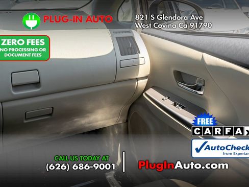 Used 2015 Toyota Prius V Four FWD image 16