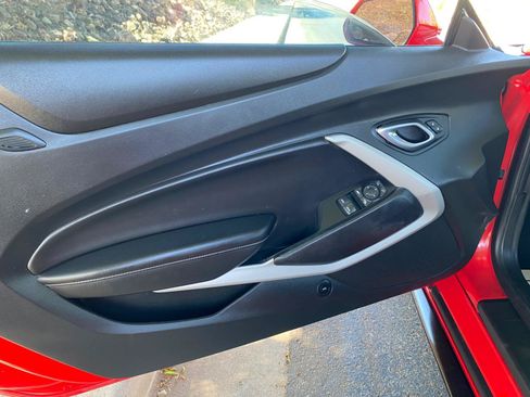 Used 2019 Chevrolet Camaro LT RWD image 19