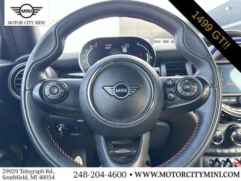Used 2021 MINI Cooper 2-Door Hardtop image 21