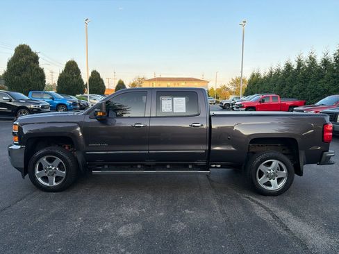 Used 2015 Chevrolet Silverado 2500 LTZ w/ Duramax Plus Package AWD/4WD image 2