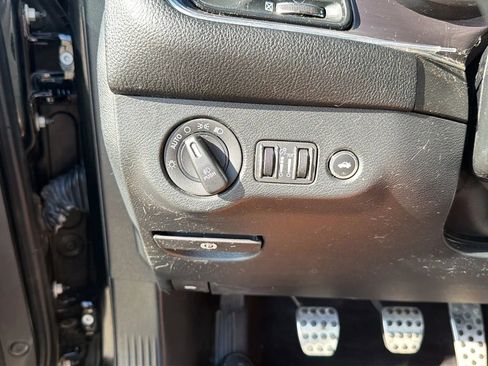 Used 2018 Dodge Challenger R/T w/ Blacktop Package RWD image 70