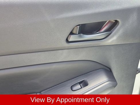 Used 2025 Nissan Altima 2.5 SV FWD image 27
