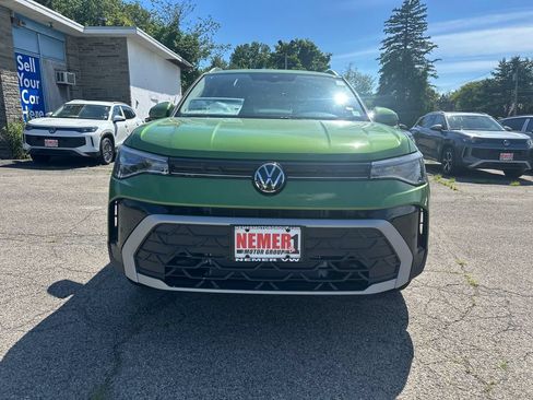 New 2026 Volkswagen Taos SE AWD/4WD image 6