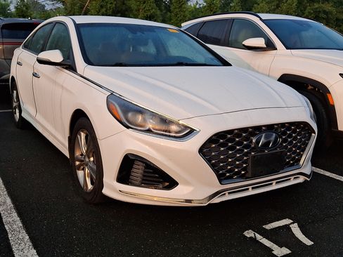 Used 2019 Hyundai Sonata SEL w/ Tech Package 02 FWD image 5
