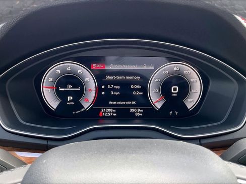 Used 2022 Audi Q5 2.0T Premium Plus image 19