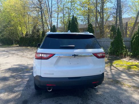 Used 2018 Chevrolet Traverse LT image 4