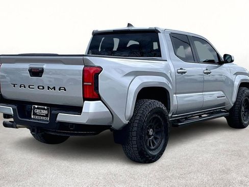 Used 2024 Toyota Tacoma TRD Sport image 2