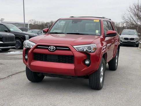 Used 2024 Toyota 4Runner SR5 image 3