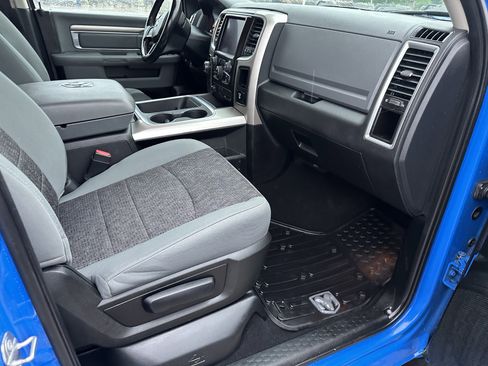Used 2018 RAM 1500 SLT AWD/4WD image 4