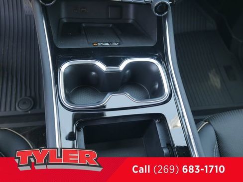 New 2026 Chevrolet Traverse High Country w/ LPO, Floor Liner Package AWD/4WD image 36