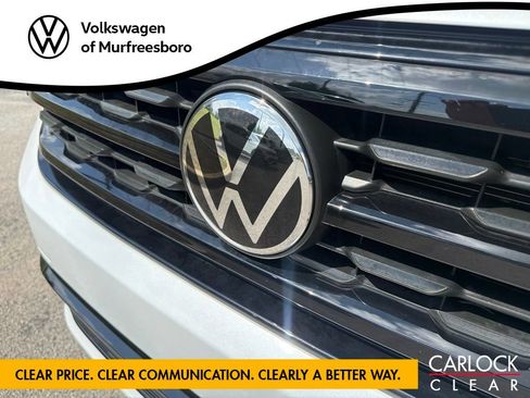 Certified 2023 Volkswagen Atlas Cross Sport SEL R-Line AWD/4WD image 15