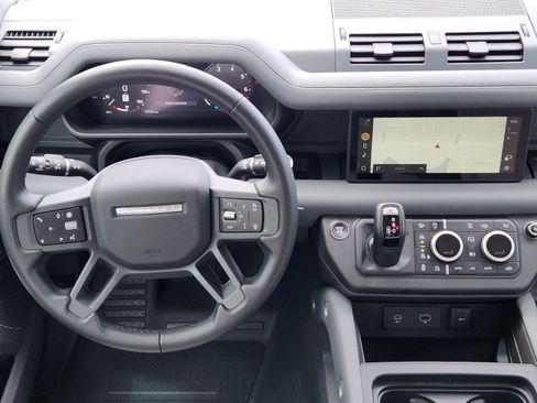 Certified 2024 Land Rover Defender 110 X-Dynamic SE AWD/4WD image 22