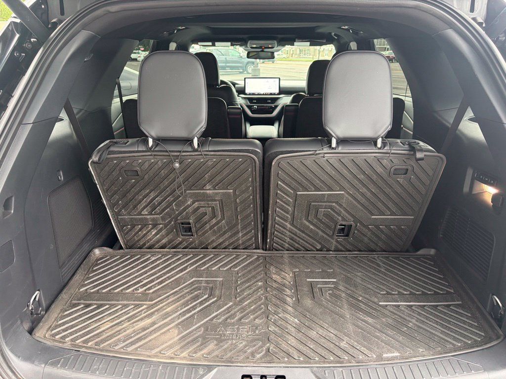 Used 2026 Ford Explorer ST w/ Sun And Sound Package AWD/4WD image 6