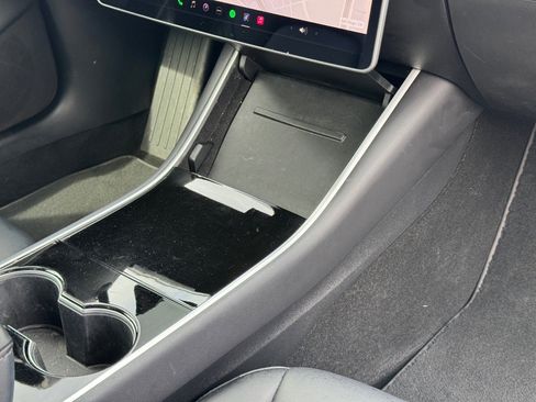 Used 2018 Tesla Model 3 Long Range image 19