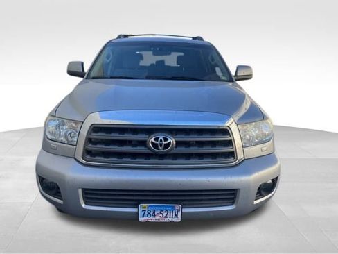 Used 2015 Toyota Sequoia SR5 image 2