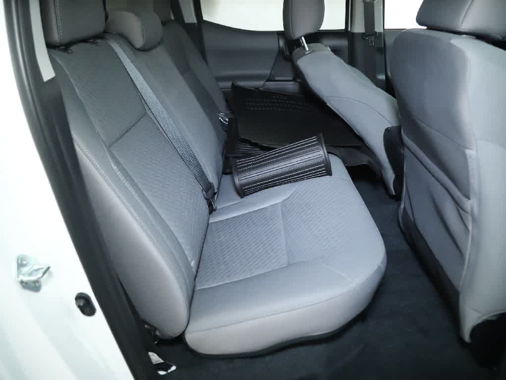 Certified 2023 Toyota Tacoma SR5 AWD/4WD image 31