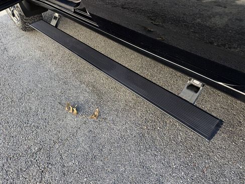 Used 2024 GMC Sierra 3500 AT4 w/ AT4 Premium Plus Package image 16