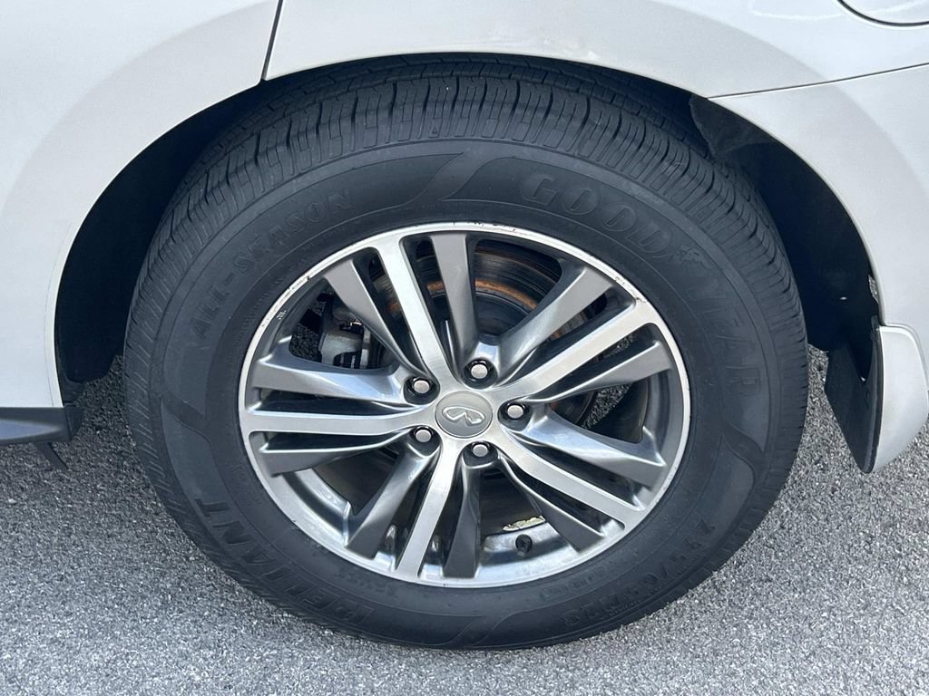 Used 2020 INFINITI QX60 Luxe w/ Essential Package FWD image 19