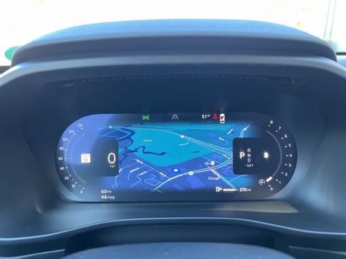 Certified 2025 Volvo XC40 B5 Plus image 33