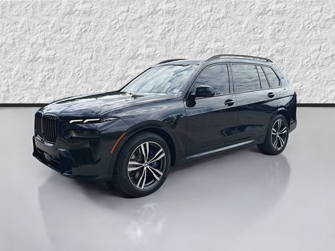 Used 2024 BMW X7 xDrive40i w/ M Sport Package AWD/4WD image 7