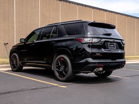 Used 2019 Chevrolet Traverse Premier w/ Redline Edition AWD/4WD image 7