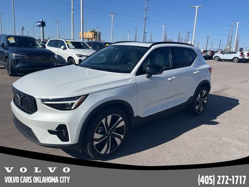 Certified 2023 Volvo XC40 B5 Ultimate w/ Protection Package Premier image 1