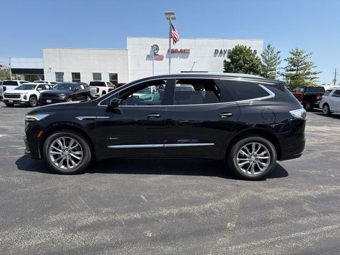 Used 2022 Buick Enclave Avenir w/ Avenir Technology Package AWD/4WD image 9