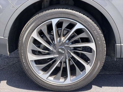 Used 2023 Lincoln Aviator Reserve w/ Equipment Group 201A AWD/4WD image 6