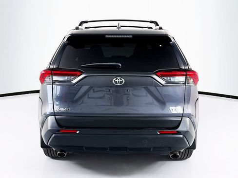 Used 2023 Toyota RAV4 XLE Premium FWD image 6