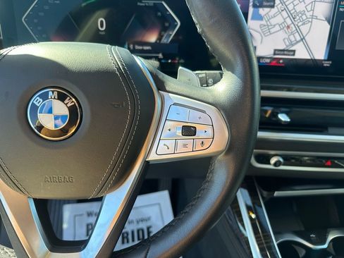 Certified 2023 BMW X7 xDrive40i w/ Premium Package image 12