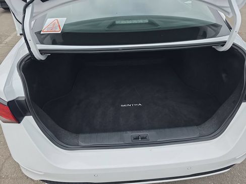 Used 2025 Nissan Sentra SV FWD image 20