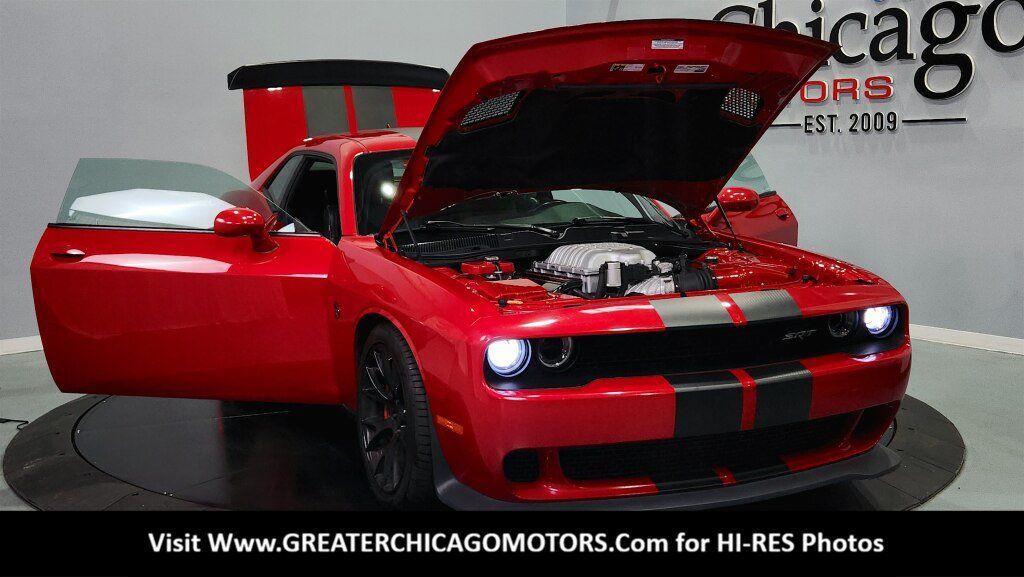 Used 2016 Dodge Challenger SRT Hellcat RWD image 15