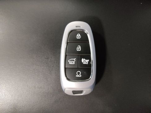 Used 2023 Hyundai Santa Fe SEL AWD/4WD image 32