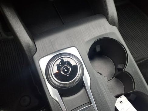 Certified 2024 Ford Escape ST-Line w/ Tech Pack #1 image 20