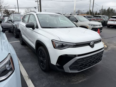 New 2026 Volkswagen Taos S FWD image 2
