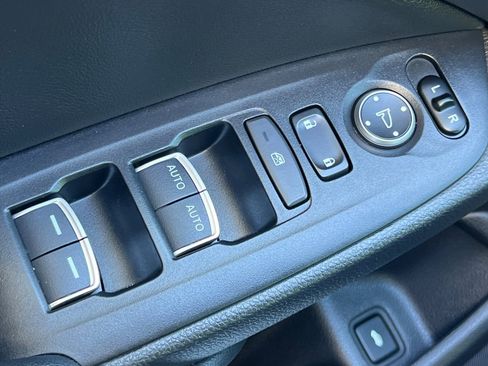 Used 2019 Honda Accord Sport image 13