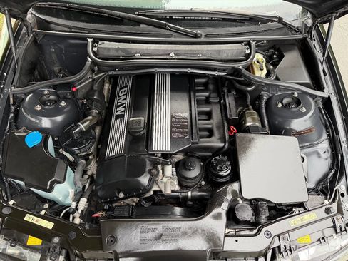 Used 2005 BMW 325Ci Convertible image 39