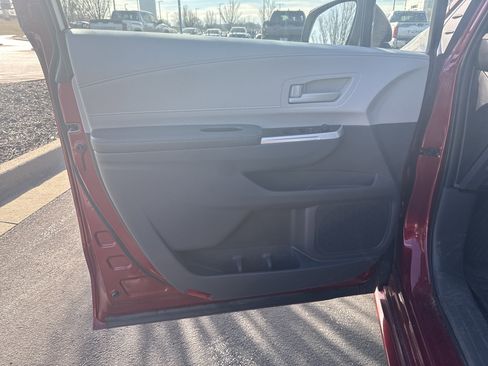 Used 2022 Toyota Sienna LE image 14